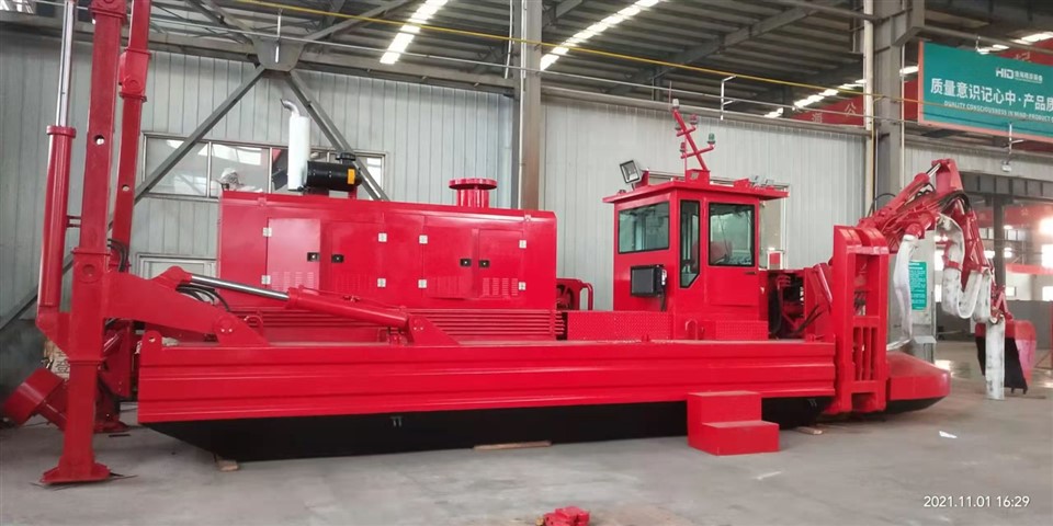 600m³/h River Cleaning Amphibious Dredgers high quality